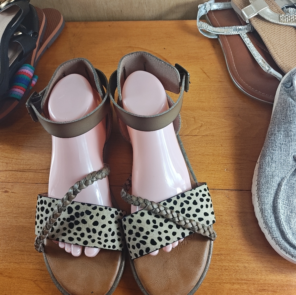 2 pairs ankle Straps Gladiator sandals bundles Blowfish & Maurices women Sz 10 - Picture 8 of 9